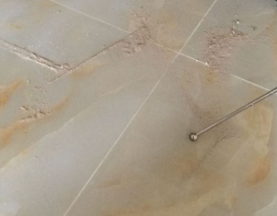江津瓷砖空鼓维修公司分享粘合剂选择不当在瓷砖铺贴过程中可能导致以下问题