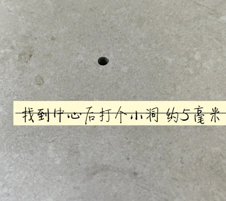 江津瓷砖空鼓维修公司专业解答在瓷砖铺贴过程中，如果砂料搅拌不均匀，将会带来以下问题